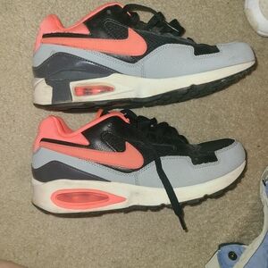 Nike Air Max Sneakers in Gray and Pink